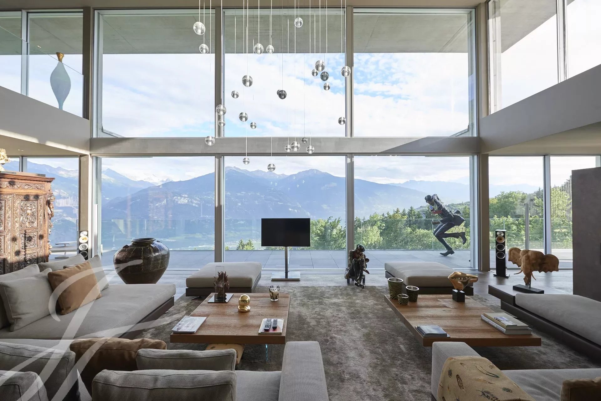 Luxury House Domaine MAJAC 4 levels served by a lift, 7 bedrooms in Crans-Montana - Swiss Alps