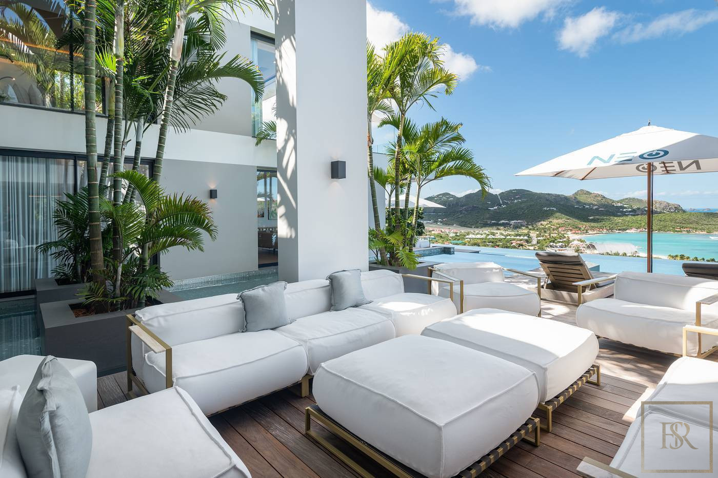 Ultra-Luxury Villa NEO Ultimate Living, Panoramic Sea View, 6 bedrooms in St-Barth