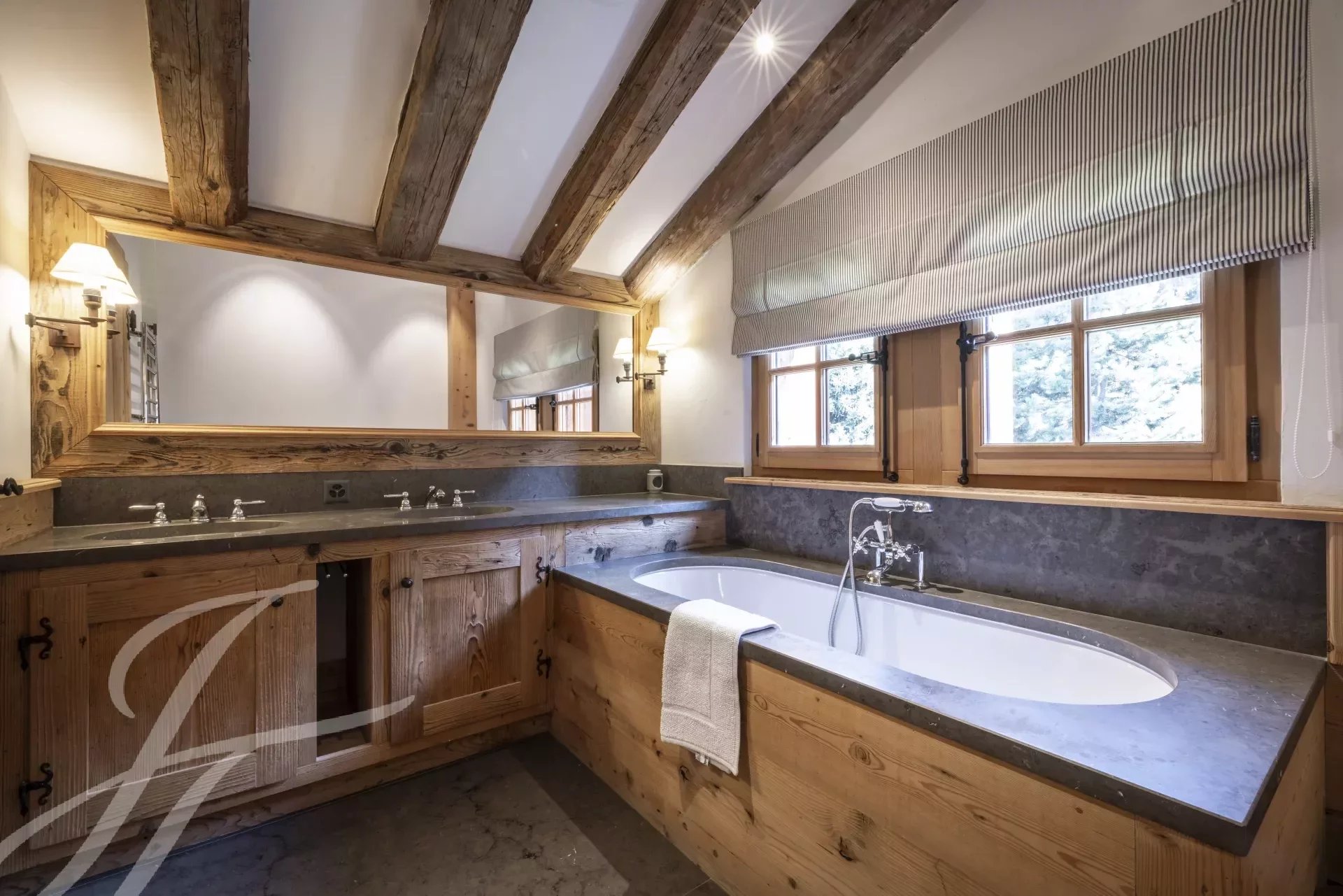 Luxury Chalet between the Médran and Rouge slopes sauna, Jacuzzi, 4 bedrooms in Verbier - Swiss Alps