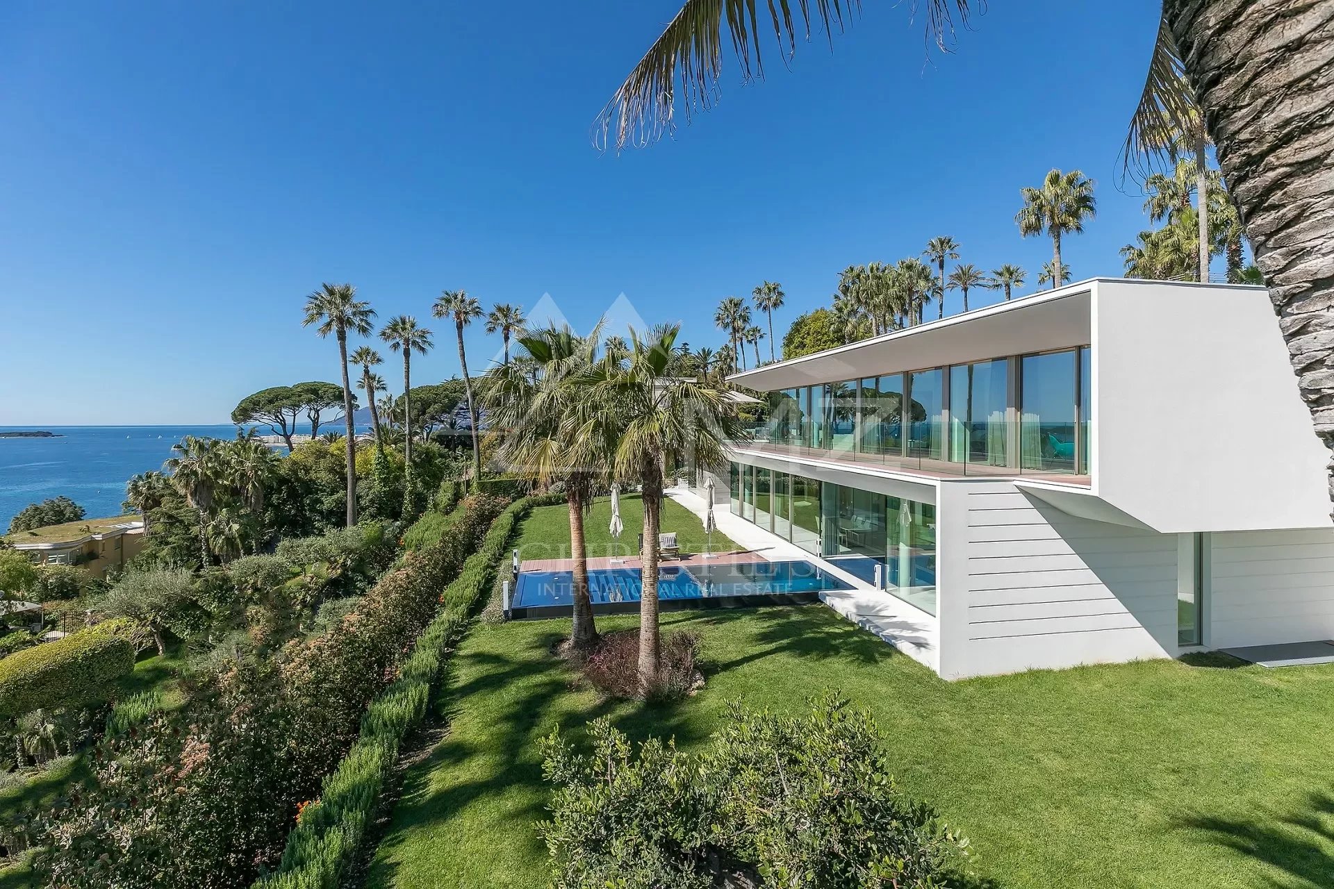 Modern Villa Spectacular sea view infinity pool, 5 bedrooms in Cannes - French Riviera