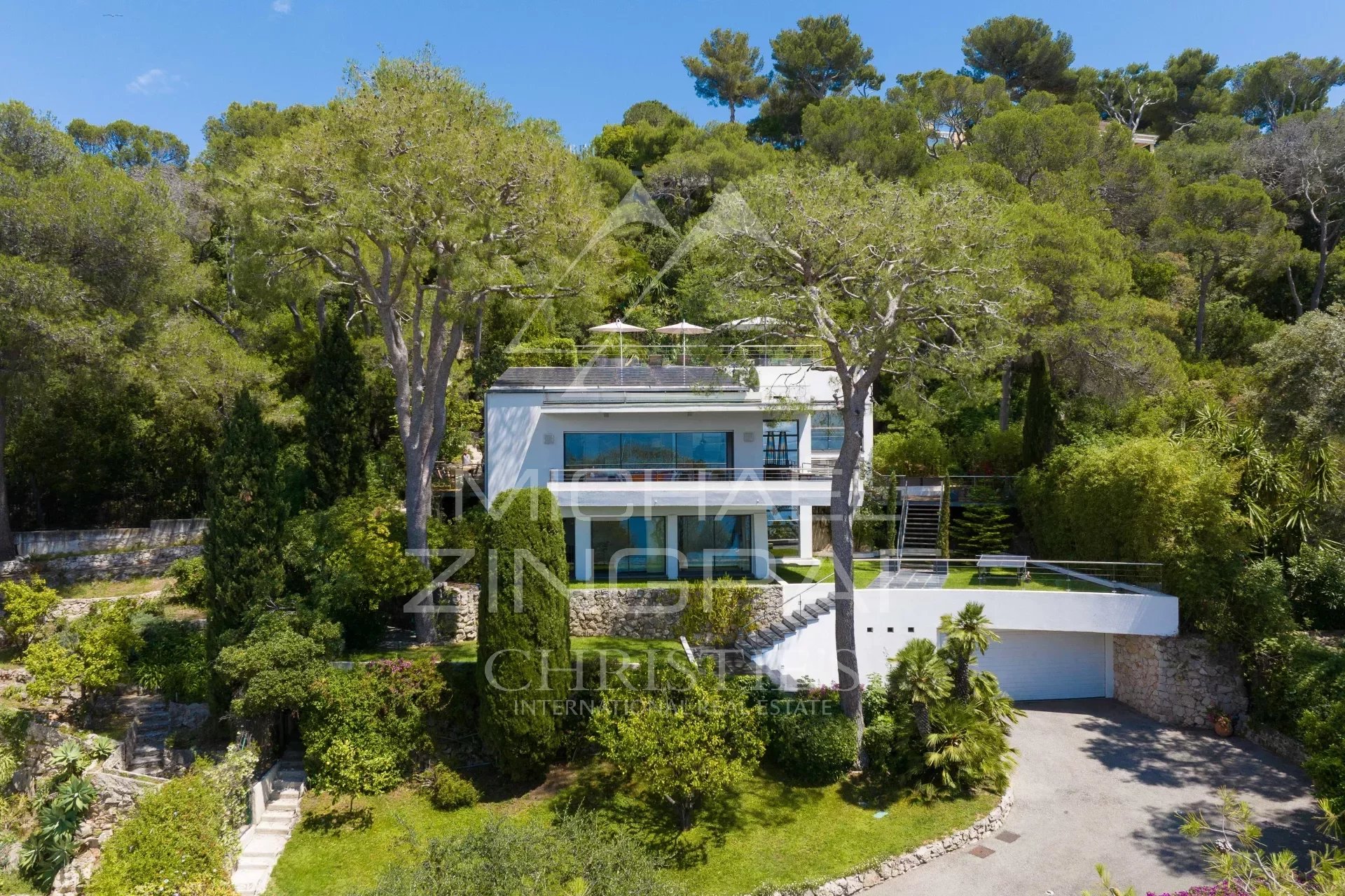 Architectural Villa Breathtaking view of the Bay Villefranche exceptional panorama, 5 bedrooms in Saint Jean Cap Ferrat